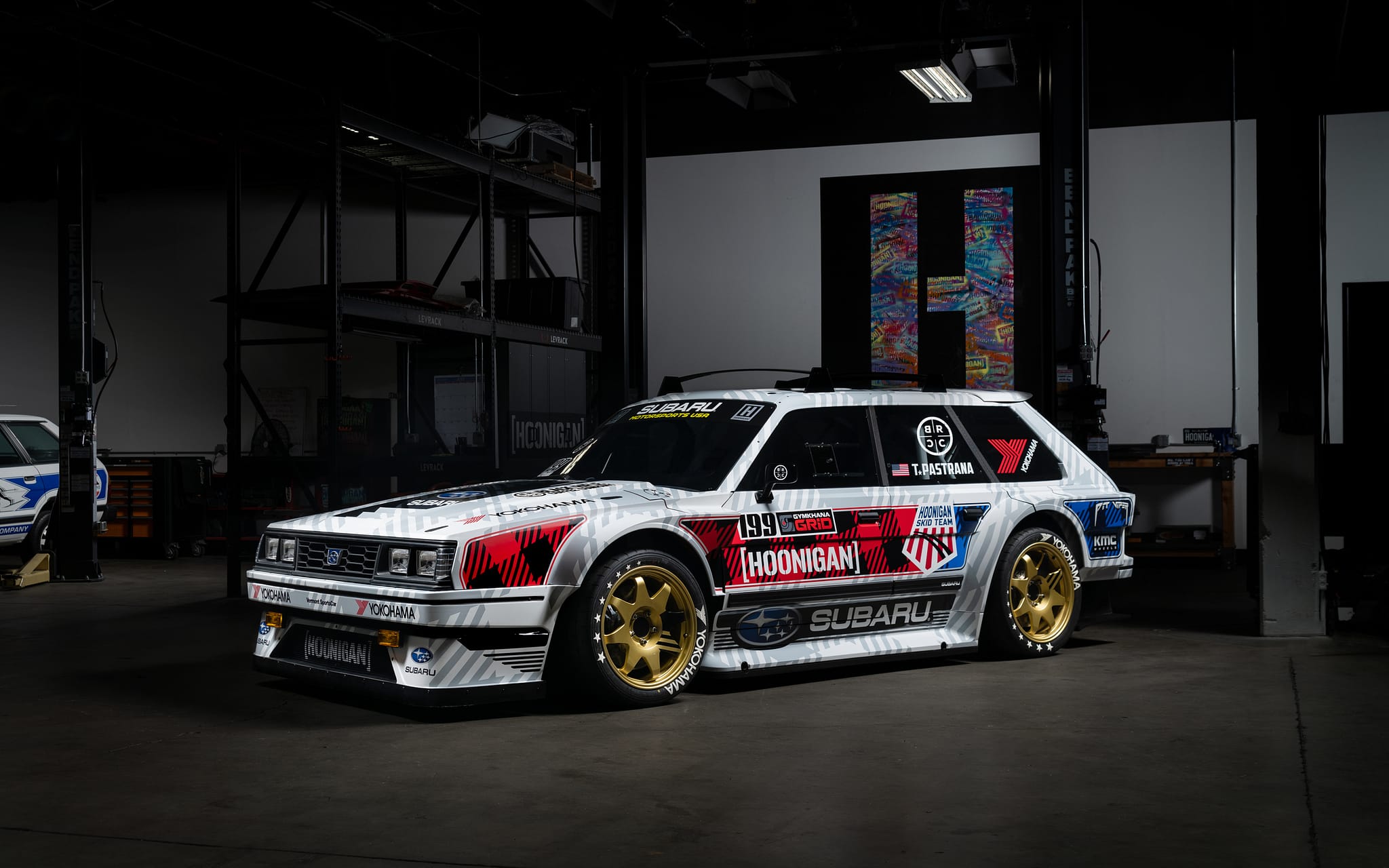 Subaru Family Huckster Front 34