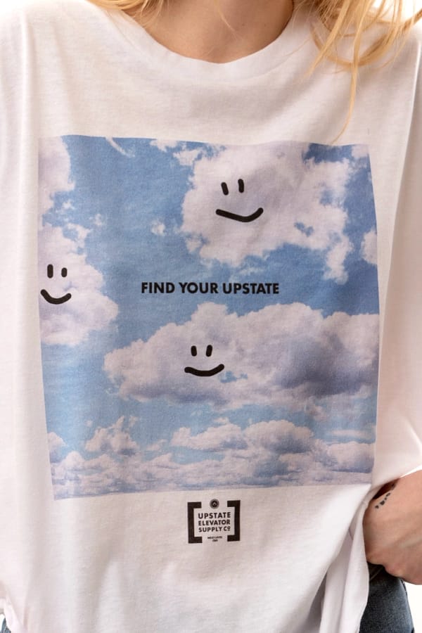 Happy Clouds t-shirt medium
